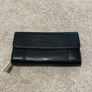 Fossil wallet